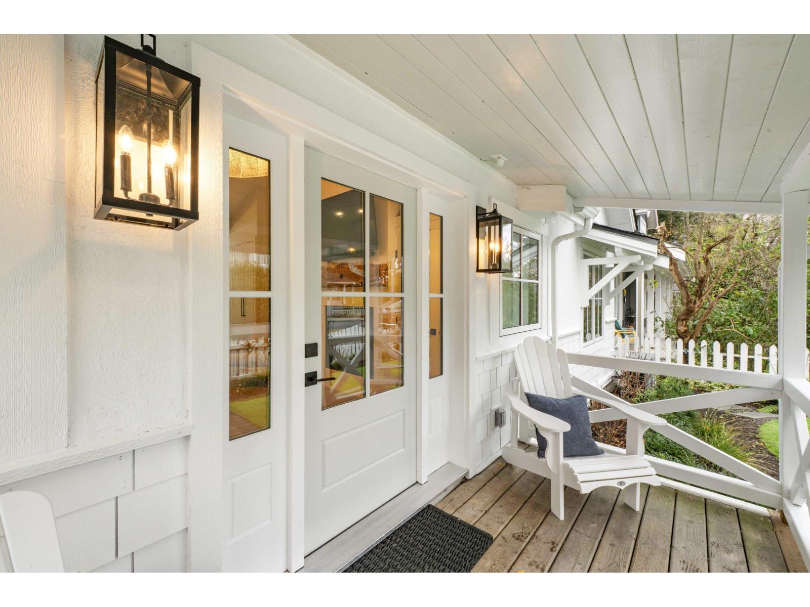 2831 Gordon Avenue, Surrey, British Columbia V4A 3J5 - Photo 4 - R3073381