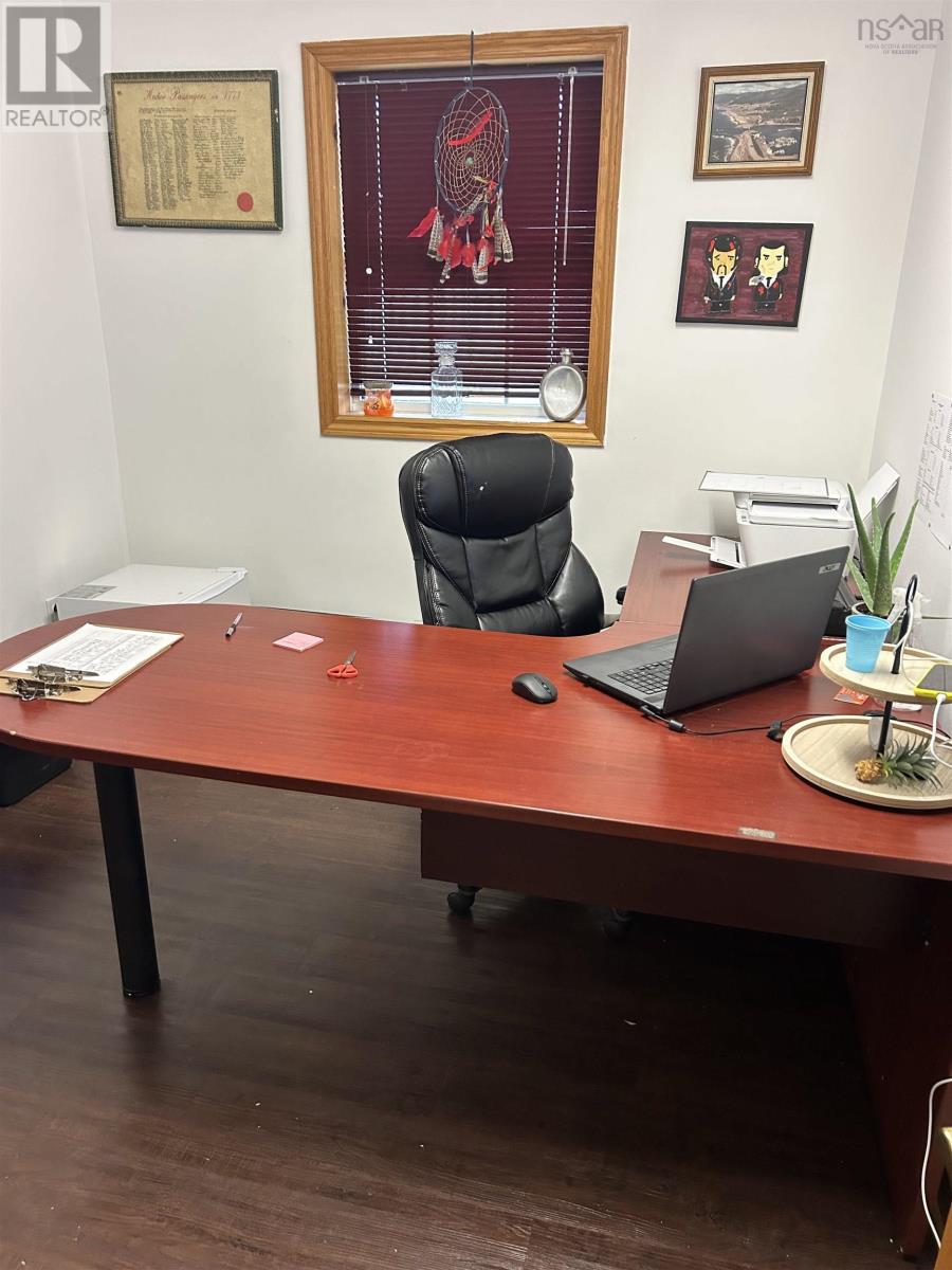 38 Mckeen Street, Glace Bay, Nova Scotia  B1A 5B9 - Photo 8 - 202527775