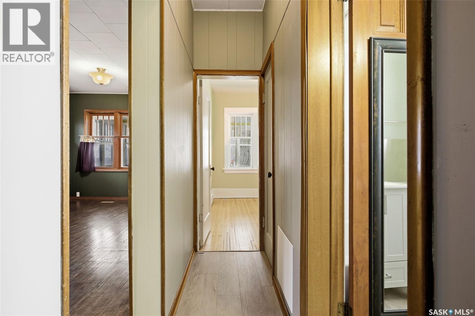 1929 Toronto Street, Regina, Saskatchewan  S4P 1M9 - Photo 12 - SK025507