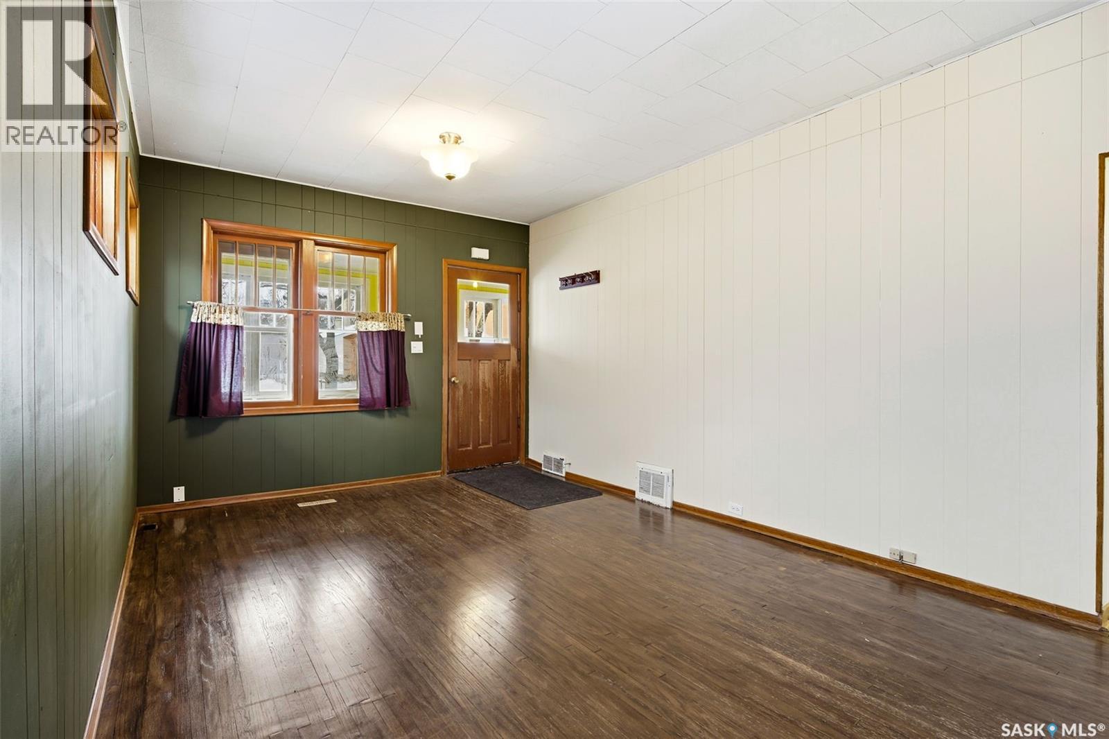 1929 Toronto Street, Regina, Saskatchewan  S4P 1M9 - Photo 5 - SK025507