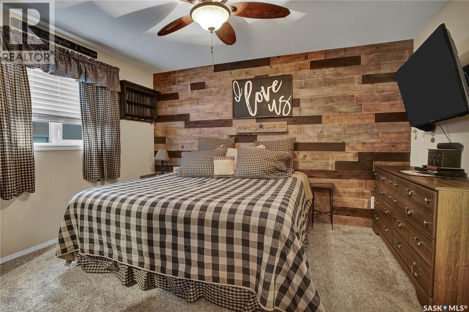 708 4th Street W, Warman, Saskatchewan  S0K 4S0 - Photo 13 - SK025488