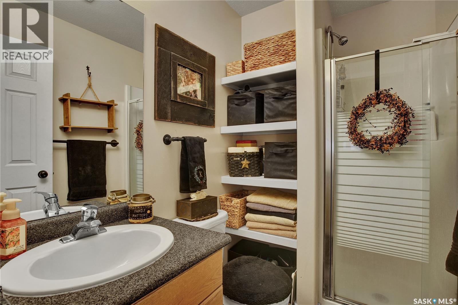 708 4th Street W, Warman, Saskatchewan  S0K 4S0 - Photo 15 - SK025488