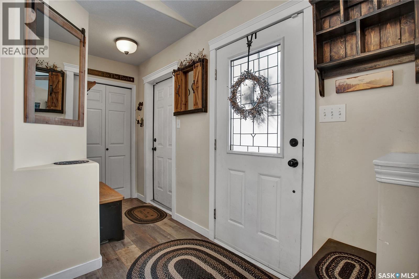 708 4th Street W, Warman, Saskatchewan  S0K 4S0 - Photo 3 - SK025488