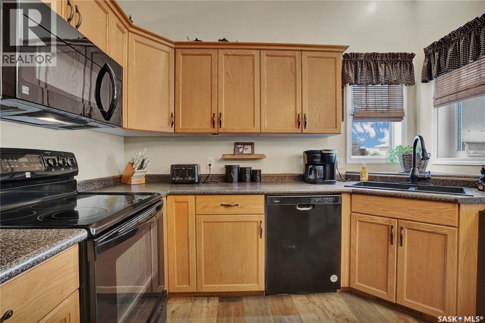 708 4th Street W, Warman, Saskatchewan  S0K 4S0 - Photo 9 - SK025488