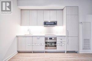 510 - 250 Lawrence Avenue W, Toronto, Ontario  M5M 1B2 - Photo 15 - C12627124