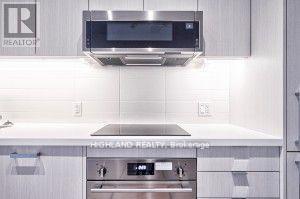 510 - 250 Lawrence Avenue W, Toronto, Ontario  M5M 1B2 - Photo 16 - C12627124