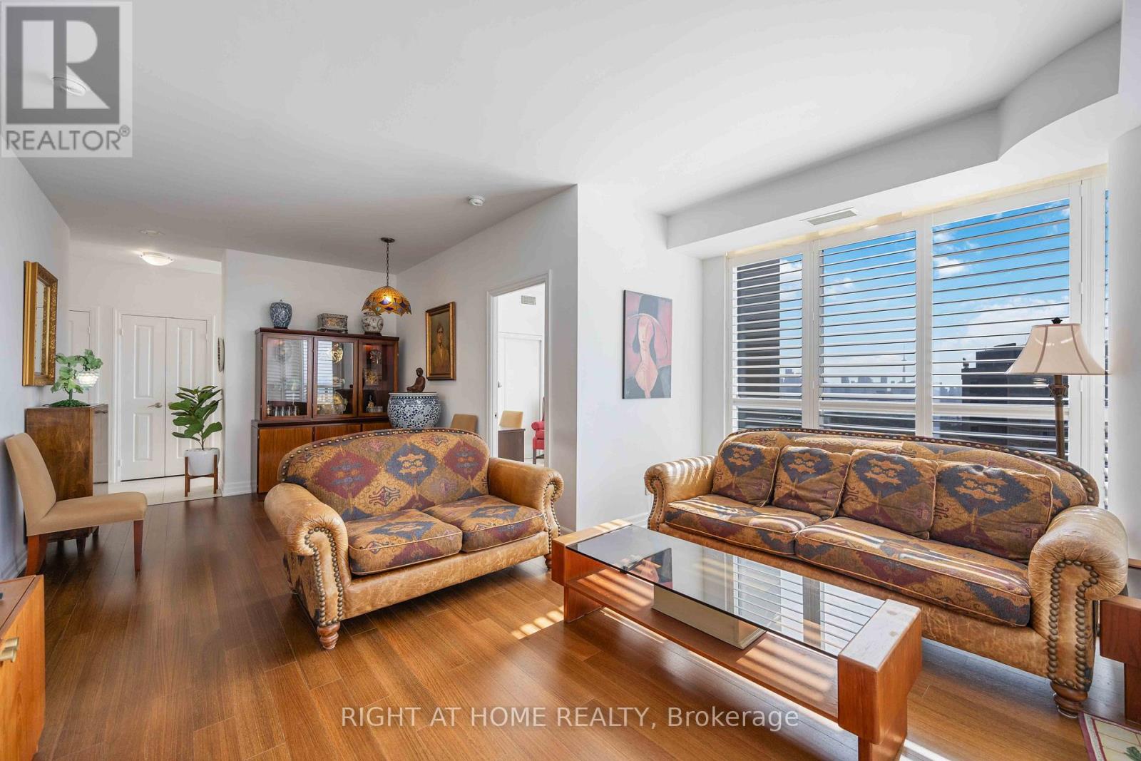 1901 - 500 St Clair Avenue W, Toronto (Humewood-Cedarvale), Ontario  M6C 1A8 - Photo 16 - C12627154