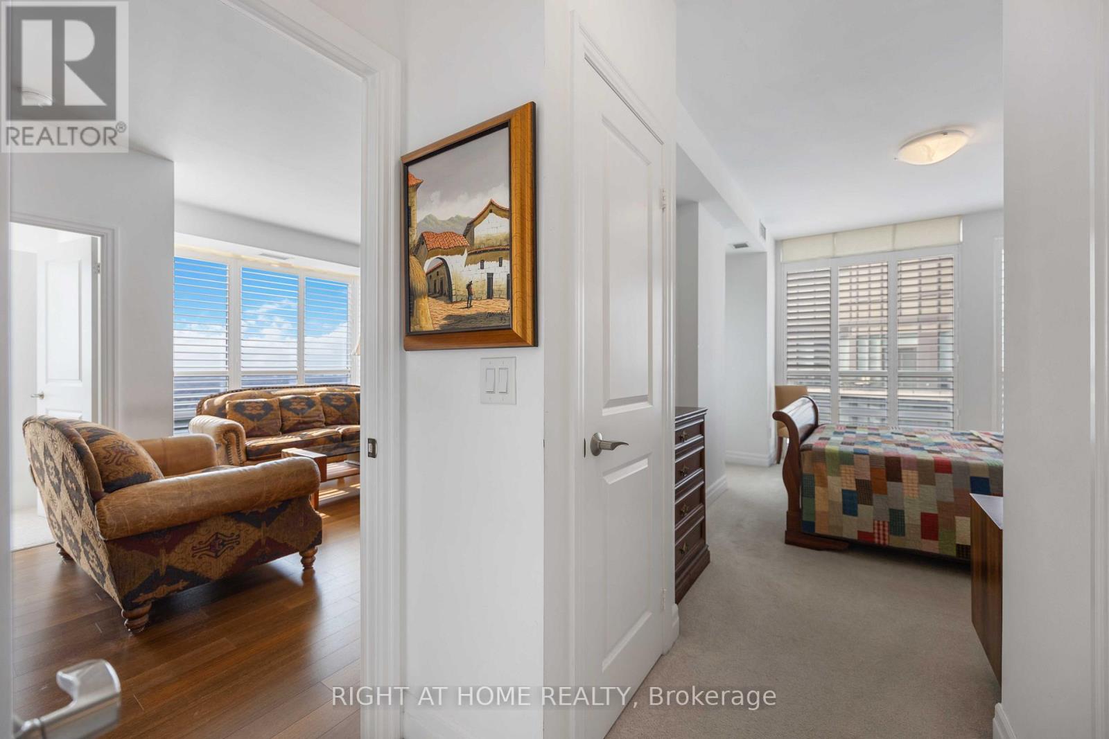 1901 - 500 St Clair Avenue W, Toronto (Humewood-Cedarvale), Ontario  M6C 1A8 - Photo 21 - C12627154