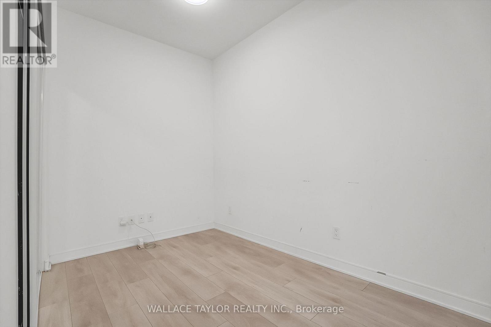 12 - 35 Rolling Mills Road, Toronto, Ontario  M5A 0V6 - Photo 6 - C12627184