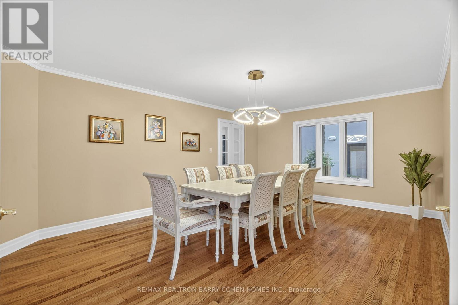 84 Truman Road, Toronto, Ontario  M2L 2L6 - Photo 7 - C12627236