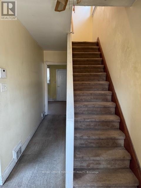 304 Donlands Avenue, Toronto, Ontario  M4J 3R6 - Photo 9 - E12627250