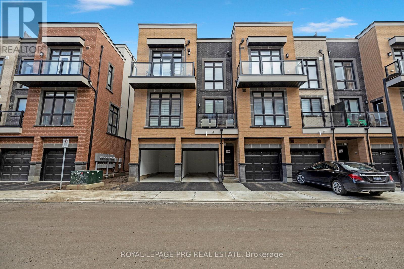 9 - 12860 YONGE STREET, Richmond Hill, Ontario