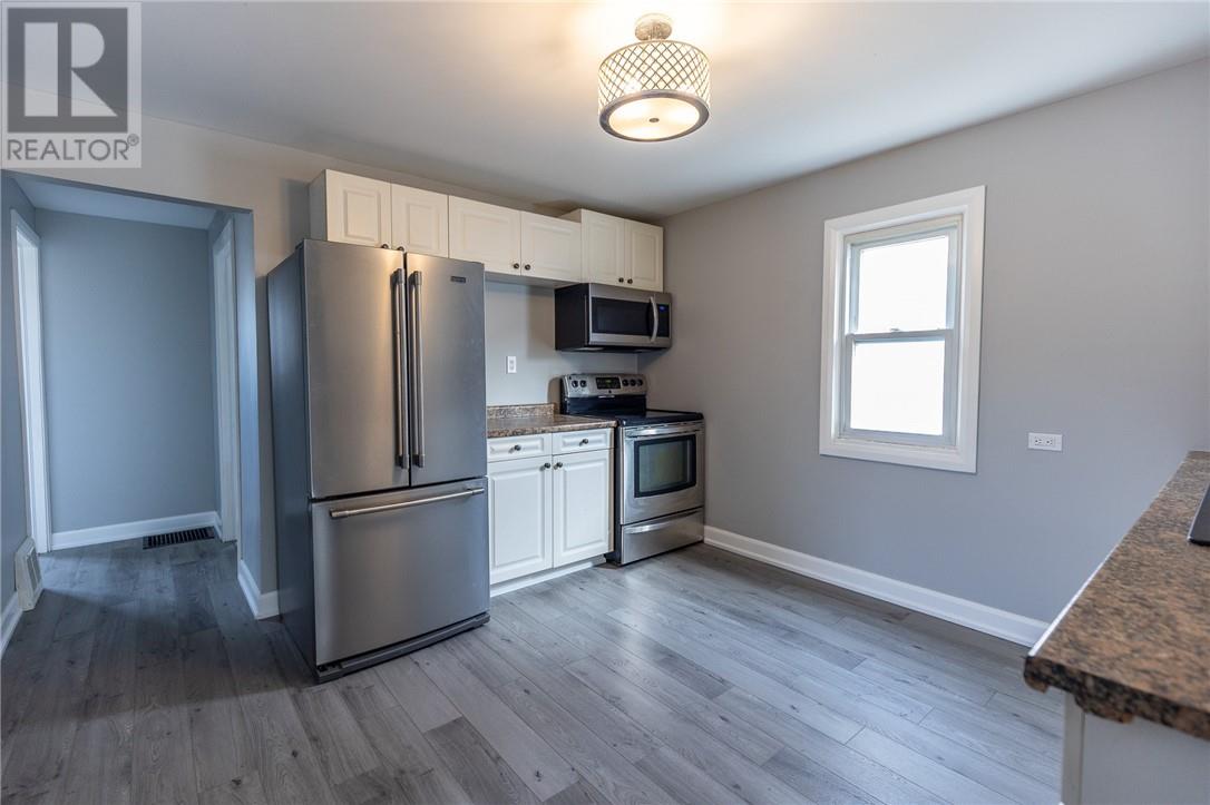 389 Albert Street, Espanola, Ontario  P5E 1K6 - Photo 5 - 2125633