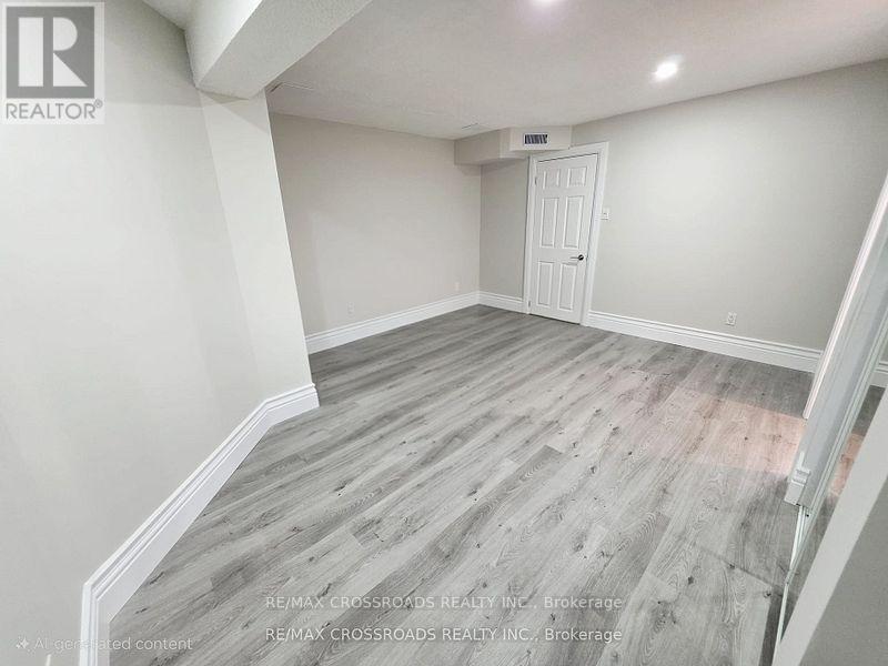 50 Grandlea Crescent, Markham, Ontario  L3S 4A2 - Photo 10 - N12627092