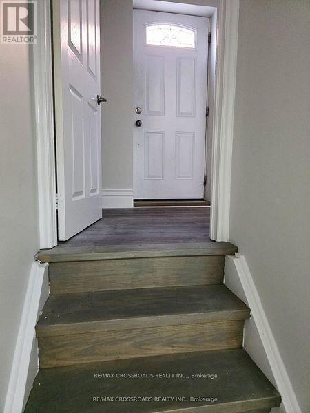 50 Grandlea Crescent, Markham, Ontario  L3S 4A2 - Photo 3 - N12627092