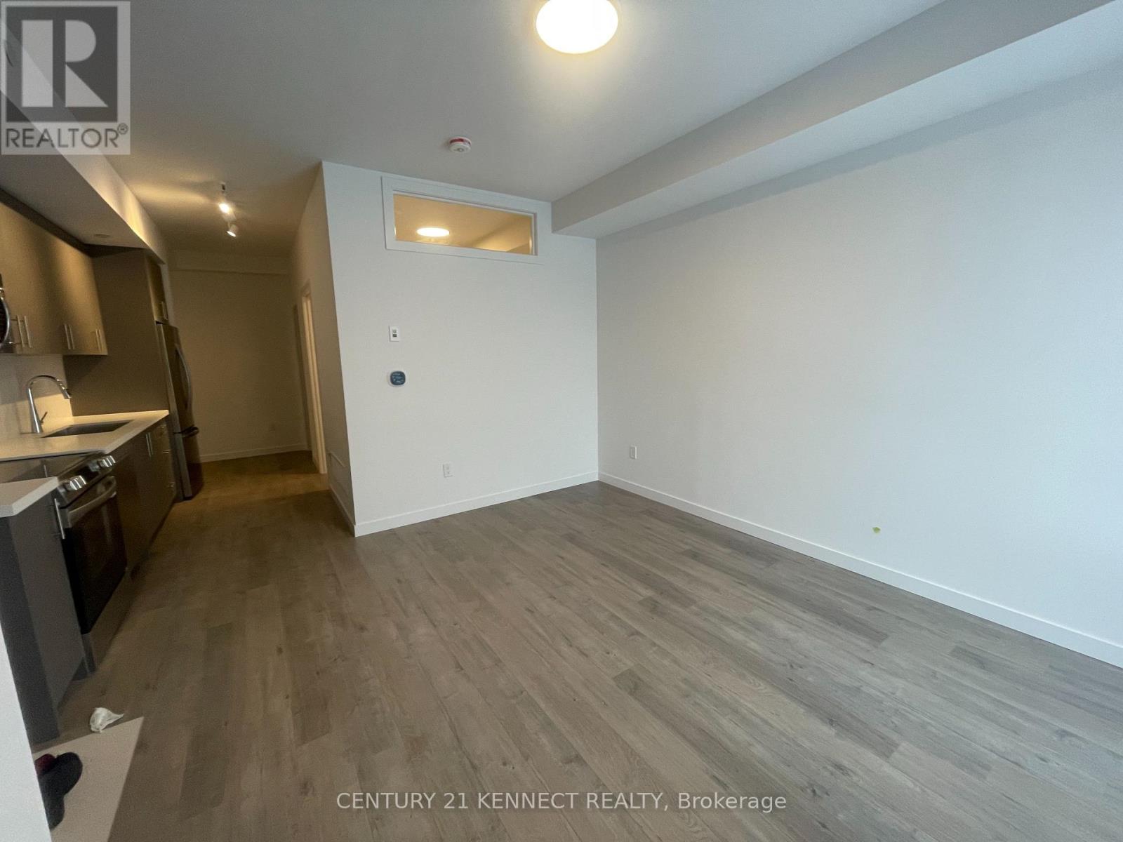 25 - 109 Marydale Avenue, Markham, Ontario  L3S 0E3 - Photo 4 - N12627196