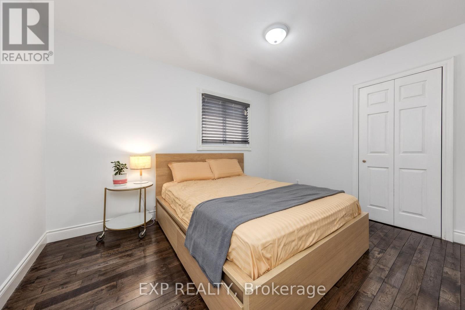 158 Millcroft Way N, Vaughan, Ontario  L4J 6P6 - Photo 3 - N12627228