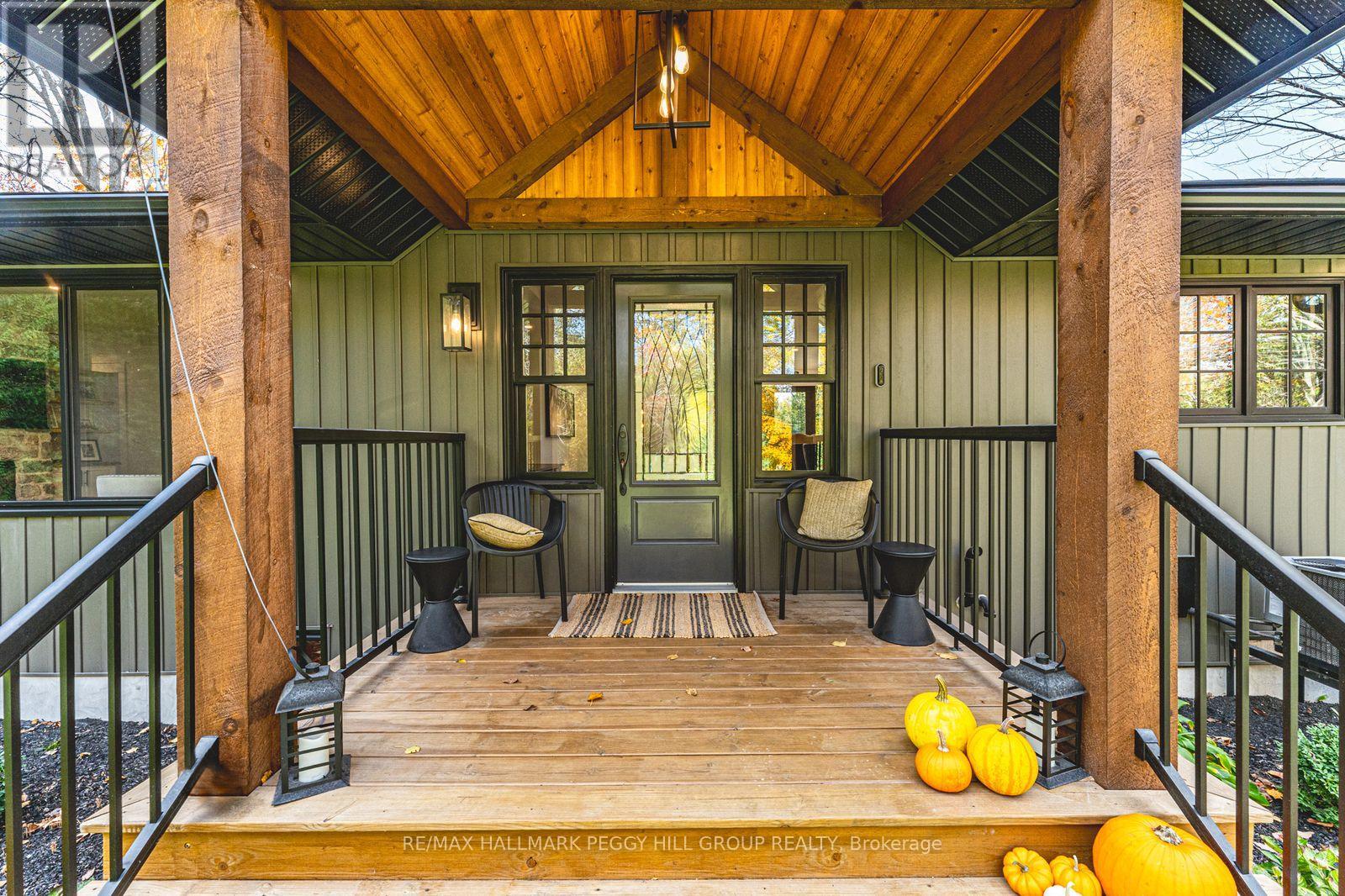 2764 Fairgrounds Road, Severn, Ontario  L3V 0Y2 - Photo 2 - S12627108