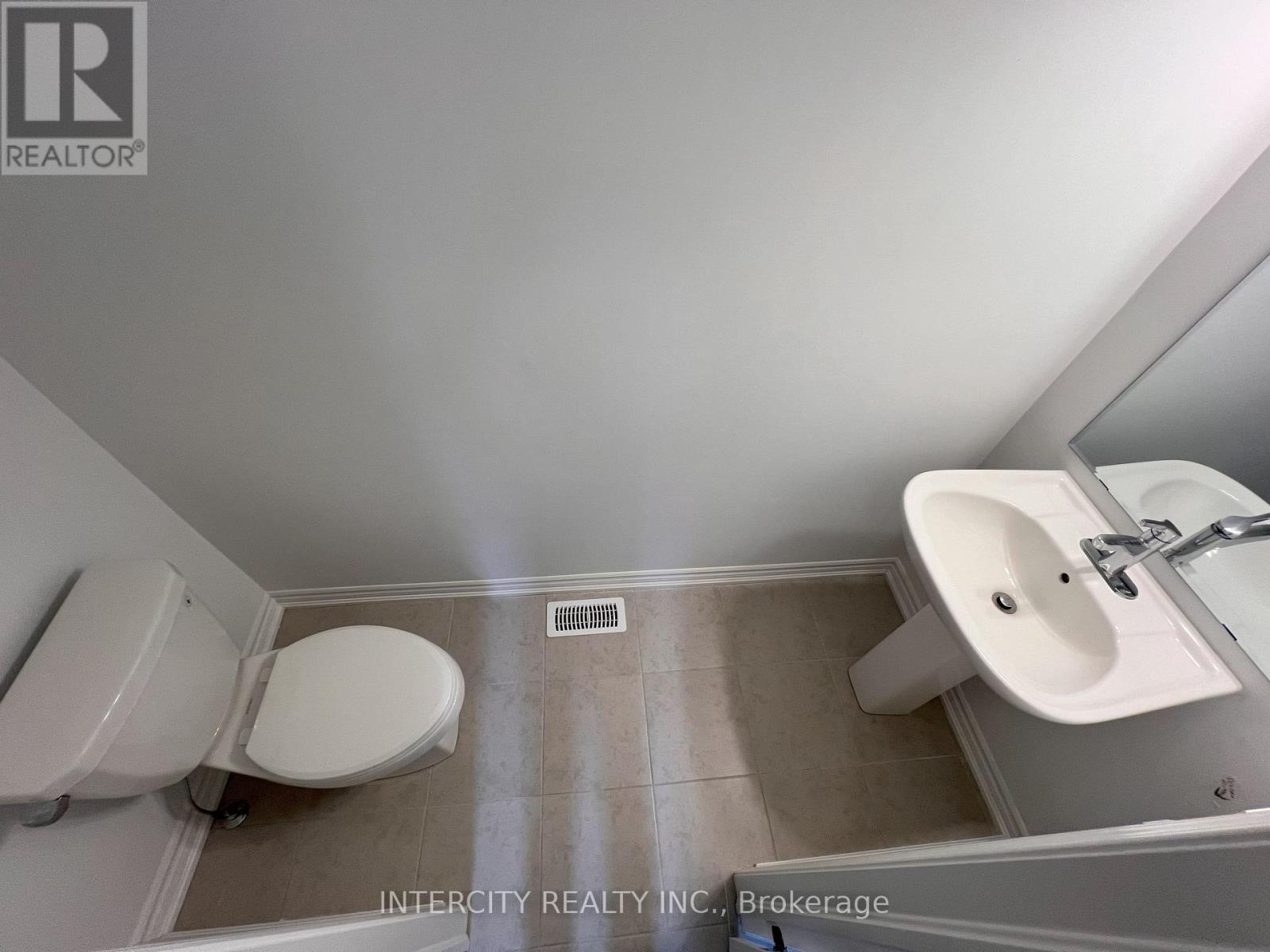 354 Madelaine Drive, Barrie, Ontario  L9J 0Y5 - Photo 12 - S12627230