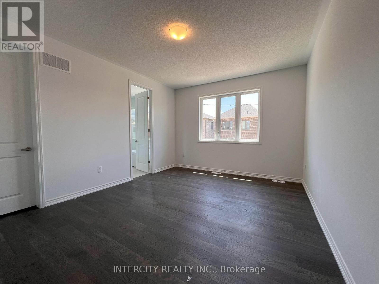 354 Madelaine Drive, Barrie, Ontario  L9J 0Y5 - Photo 15 - S12627230