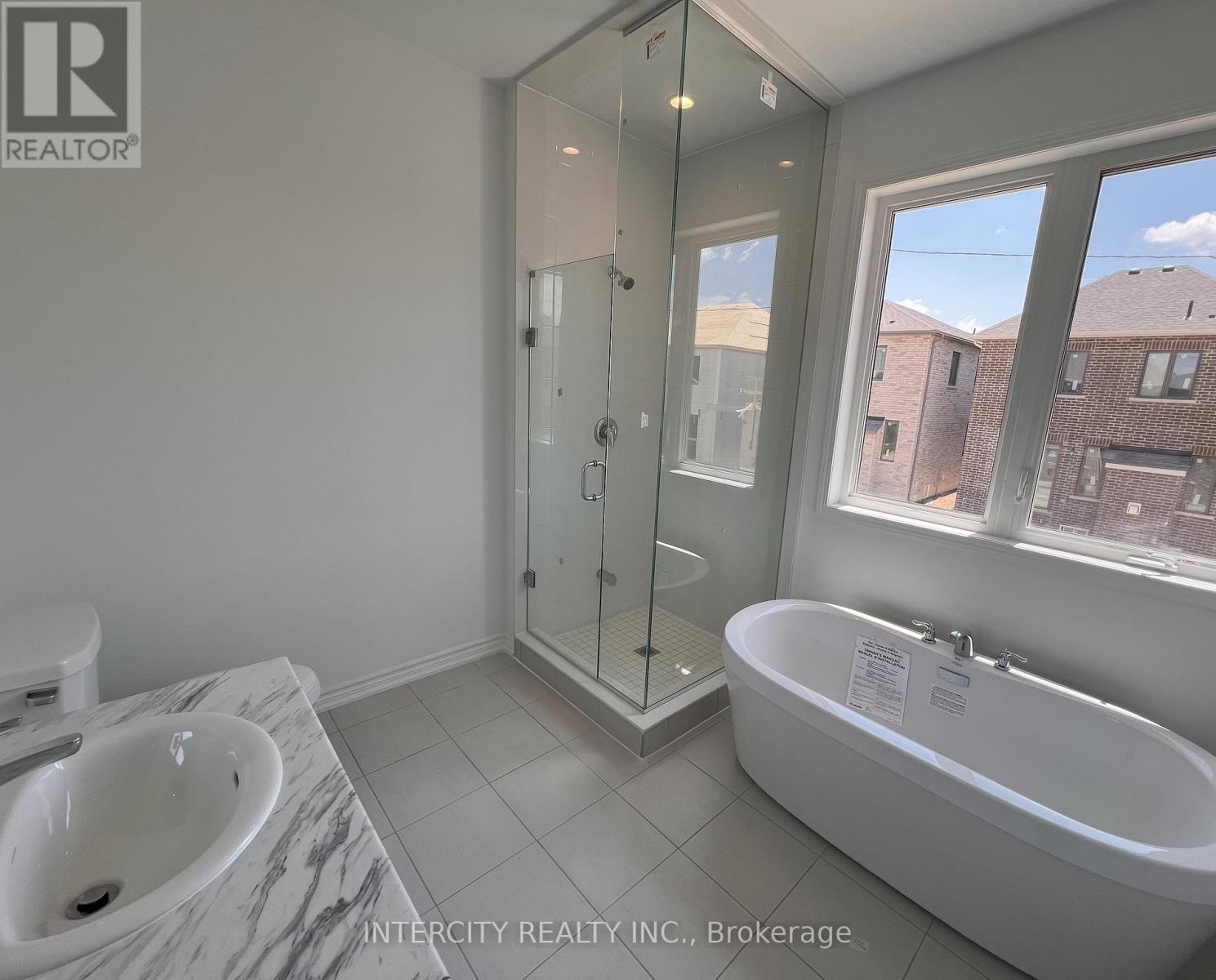 354 Madelaine Drive, Barrie, Ontario  L9J 0Y5 - Photo 18 - S12627230