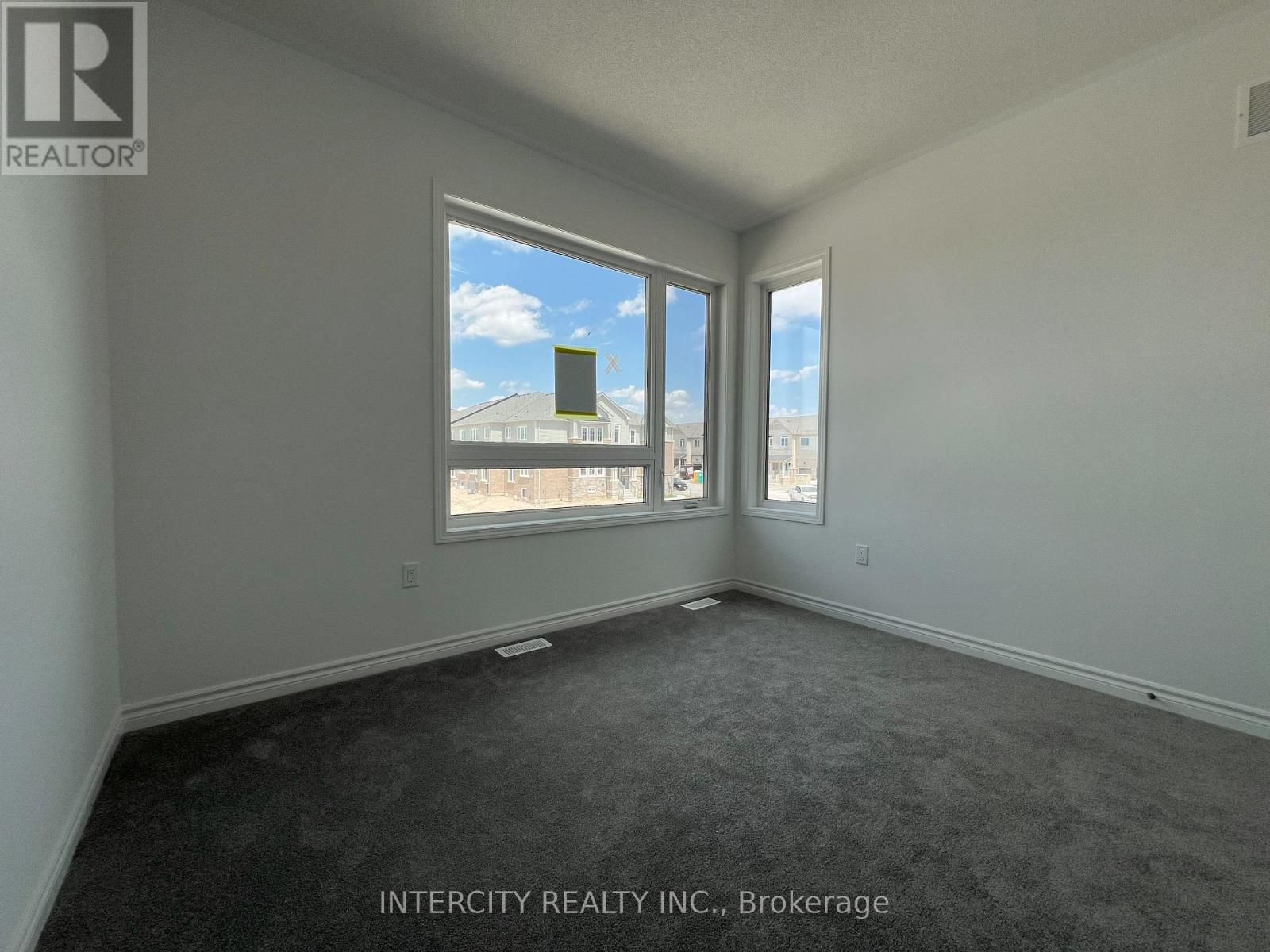 354 Madelaine Drive, Barrie, Ontario  L9J 0Y5 - Photo 21 - S12627230