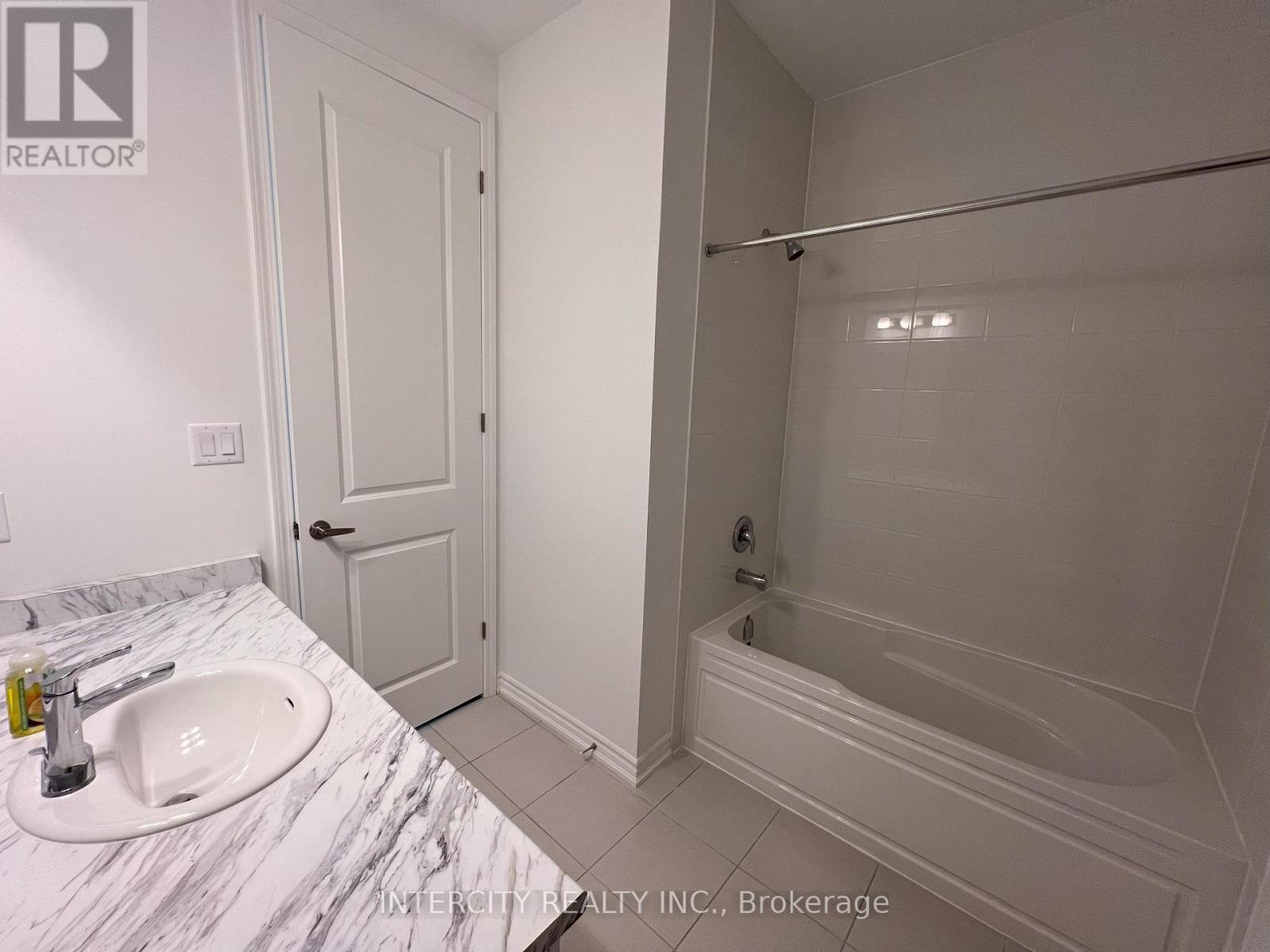 354 Madelaine Drive, Barrie, Ontario  L9J 0Y5 - Photo 23 - S12627230