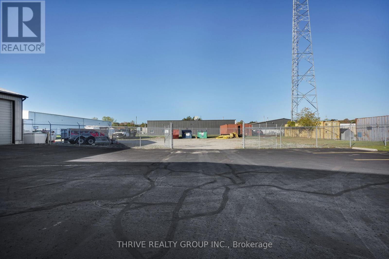 331 Neptune Crescent, London East, Ontario  N6M 1A9 - Photo 35 - X12461220