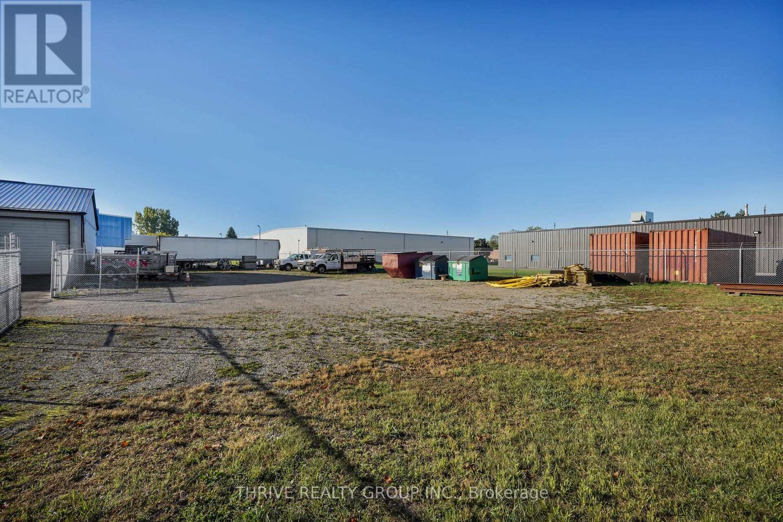 331 Neptune Crescent, London East, Ontario  N6M 1A9 - Photo 36 - X12461220