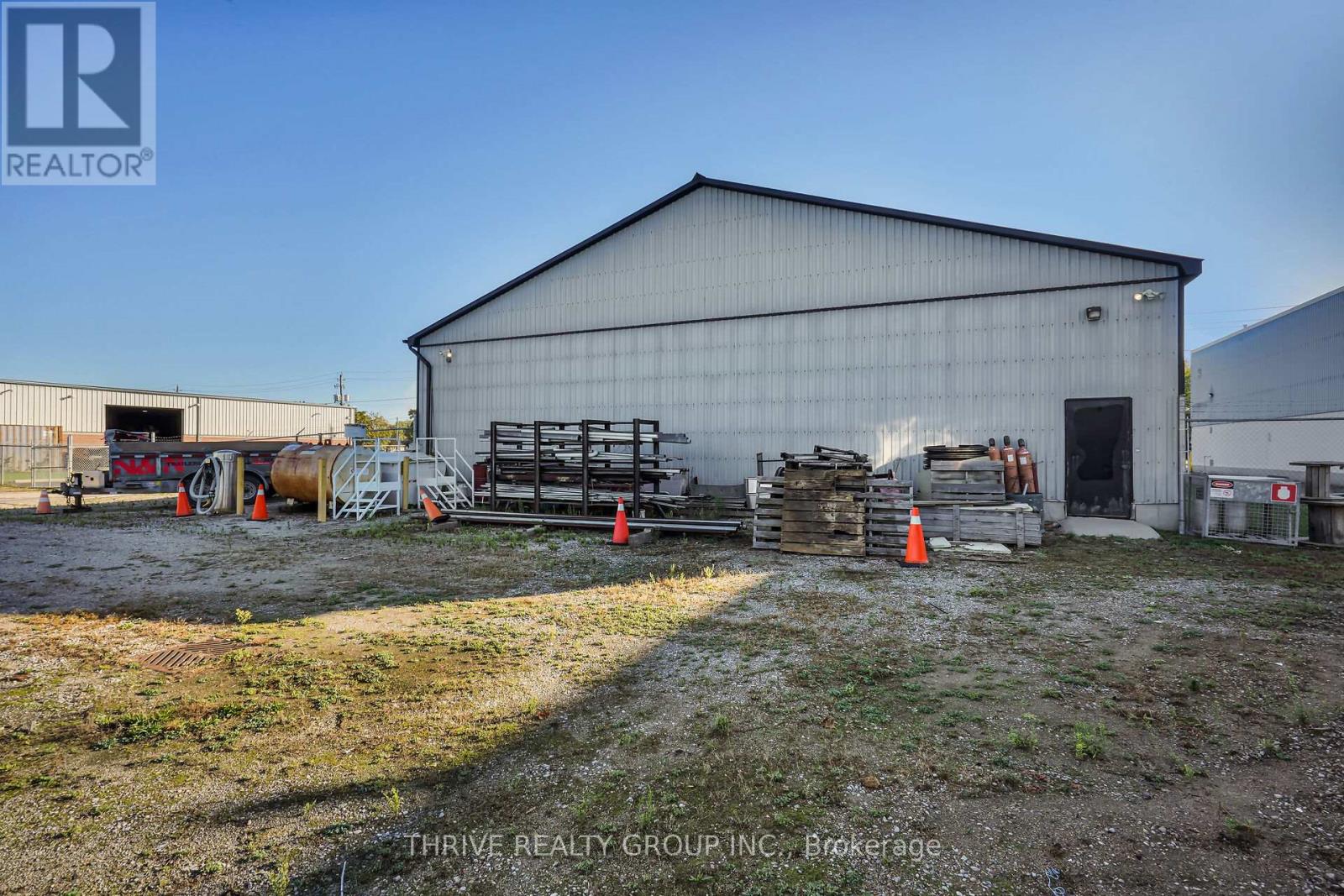 331 Neptune Crescent, London East, Ontario  N6M 1A9 - Photo 37 - X12461220