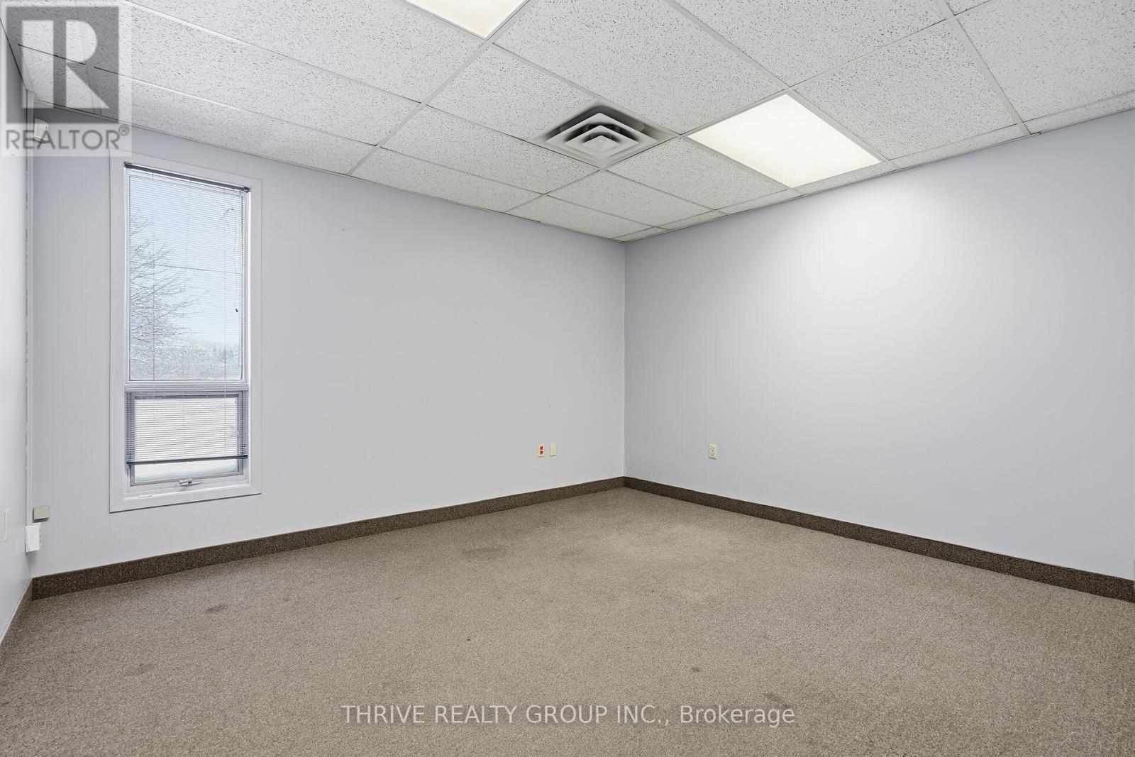 331 Neptune Crescent, London East, Ontario  N6M 1A9 - Photo 9 - X12461220