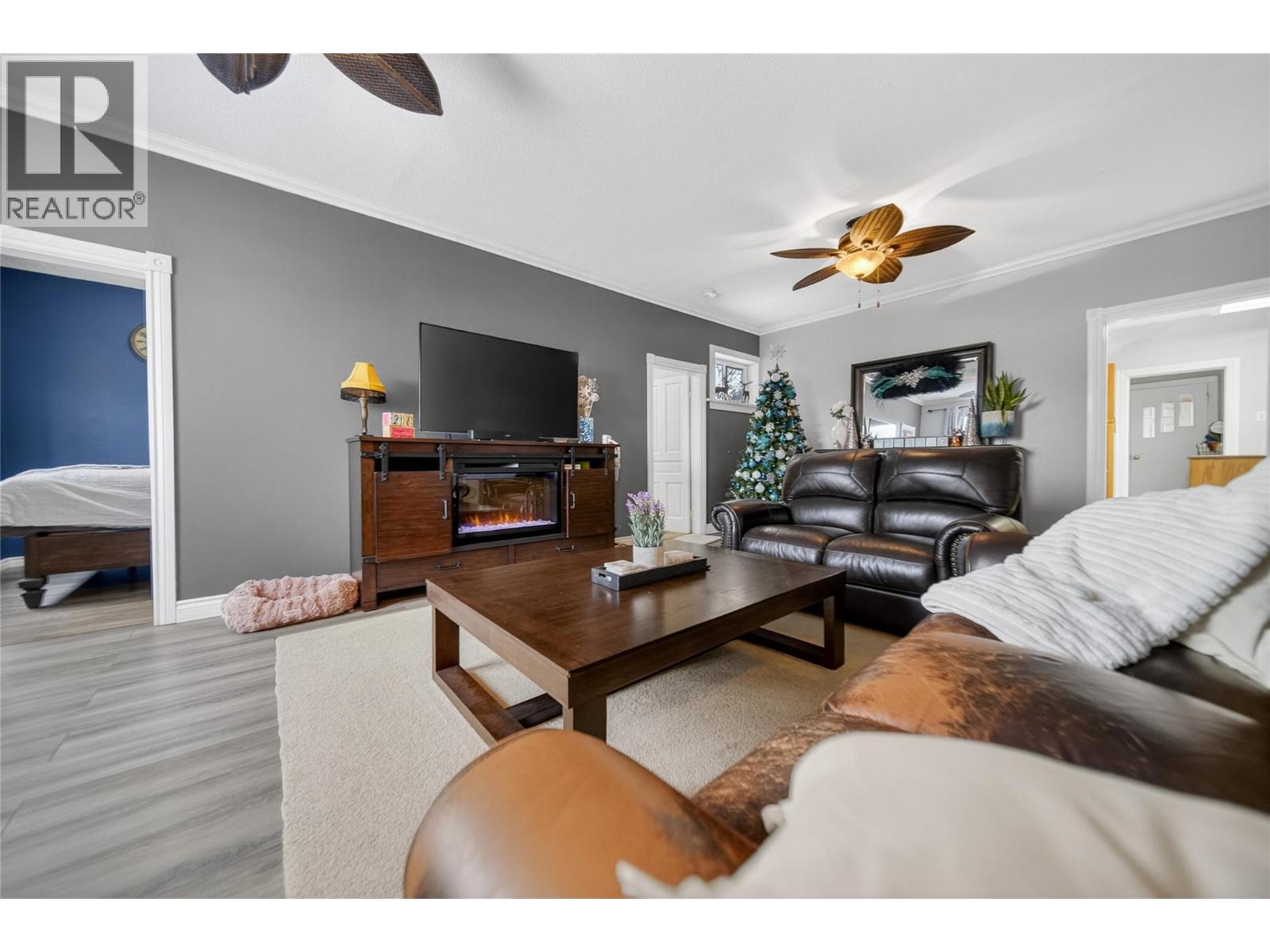 213 4th Avenue S, Cranbrook, British Columbia V1C 2E4 - Photo 12 - 10370647