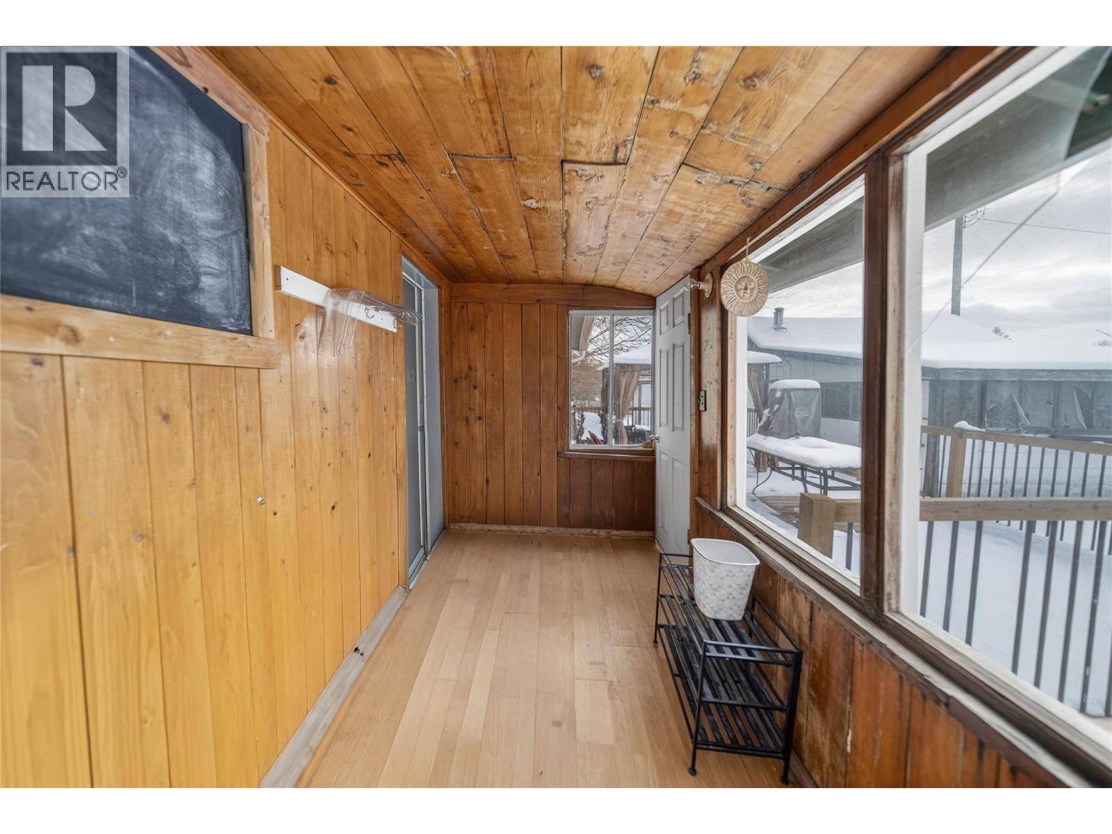 213 4th Avenue S, Cranbrook, British Columbia V1C 2E4 - Photo 18 - 10370647