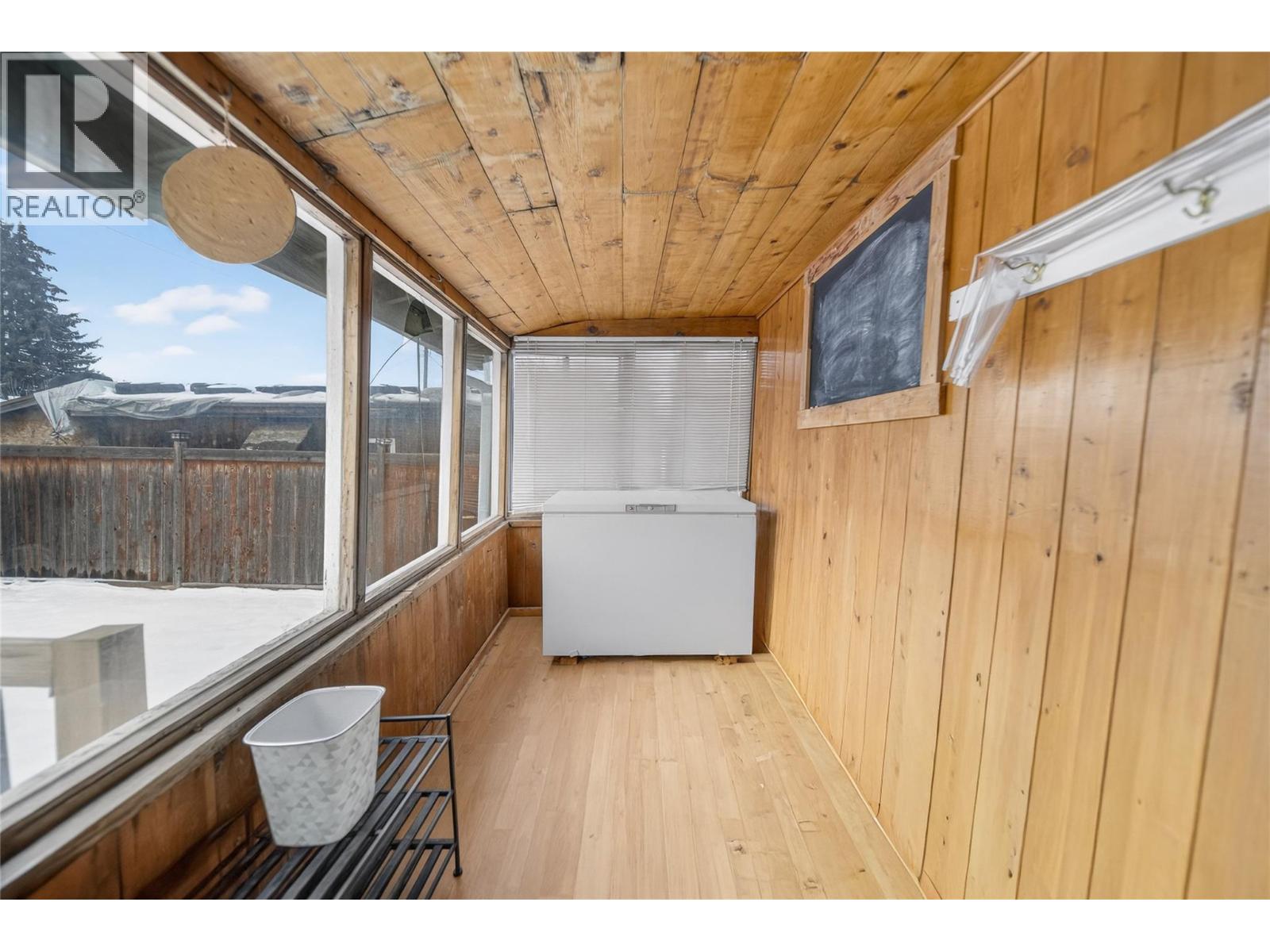 213 4th Avenue S, Cranbrook, British Columbia V1C 2E4 - Photo 19 - 10370647