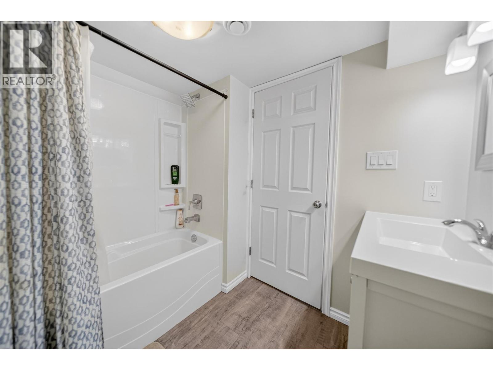 213 4th Avenue S, Cranbrook, British Columbia V1C 2E4 - Photo 29 - 10370647