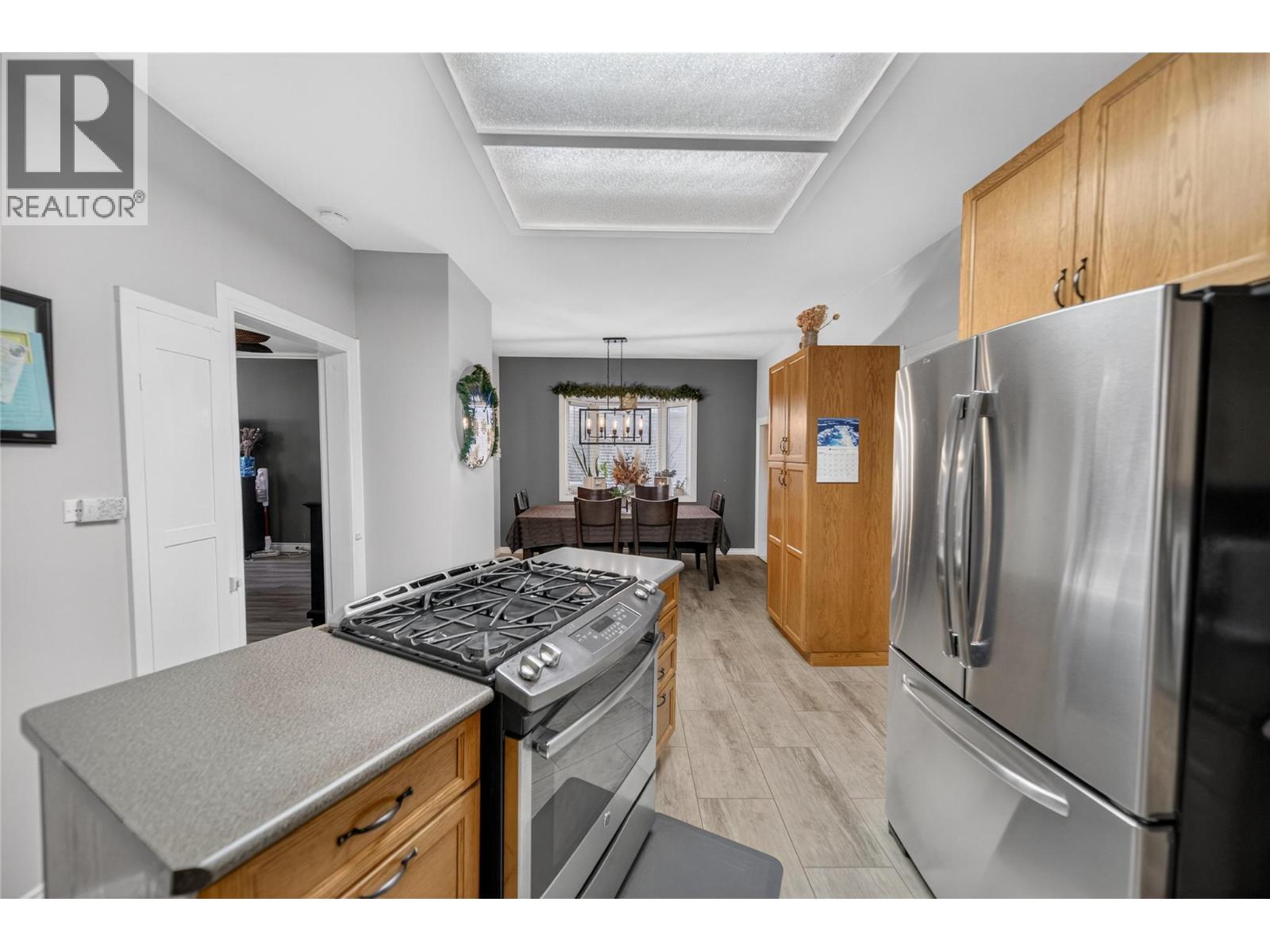 213 4th Avenue S, Cranbrook, British Columbia V1C 2E4 - Photo 8 - 10370647