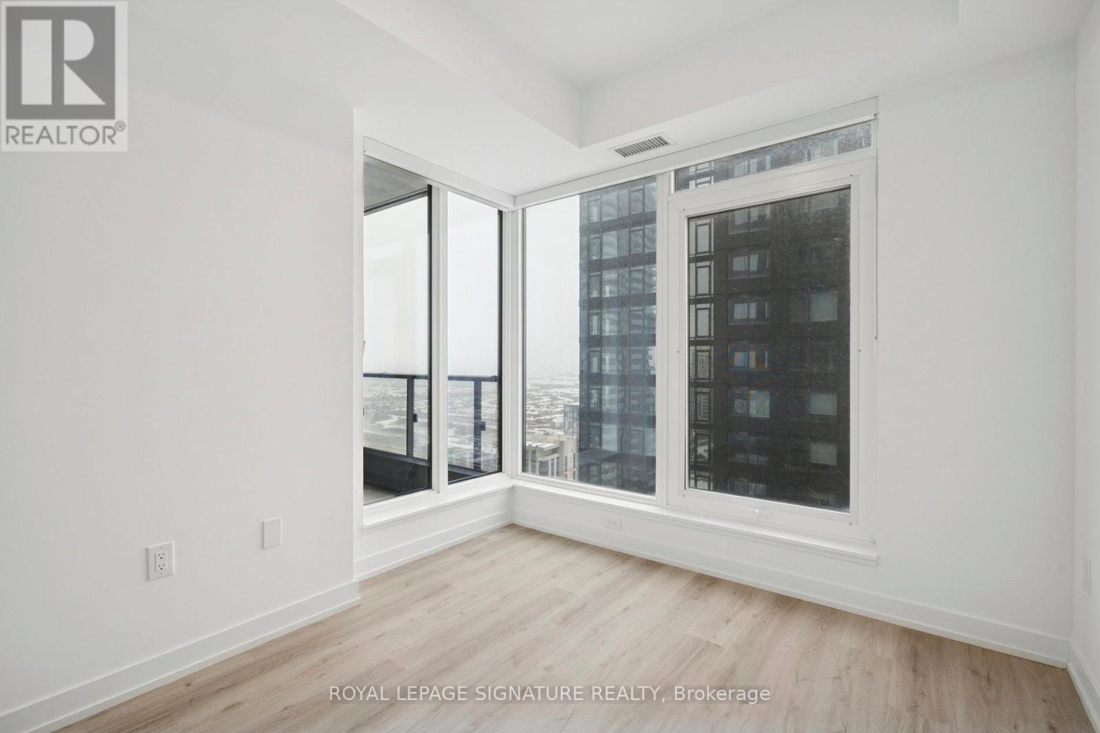 3012 - 395 Square One Drive, Mississauga, Ontario  L5B 0P6 - Photo 14 - W12627098