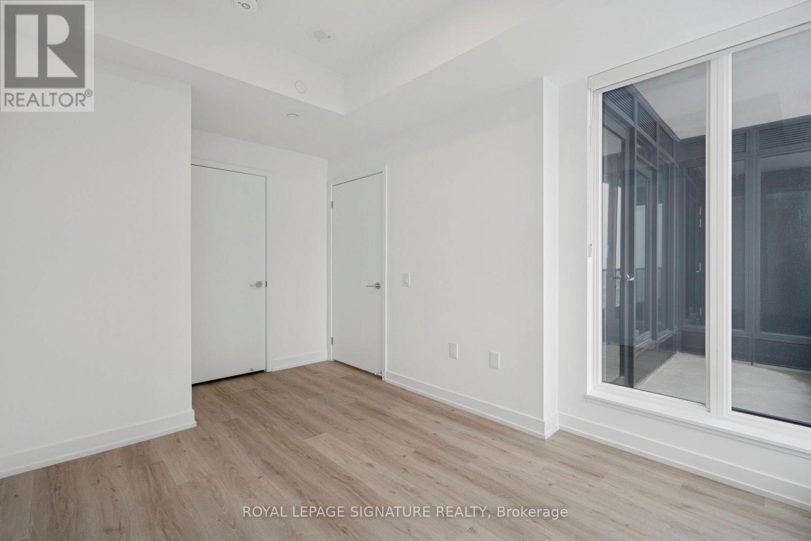 3012 - 395 Square One Drive, Mississauga, Ontario  L5B 0P6 - Photo 15 - W12627098