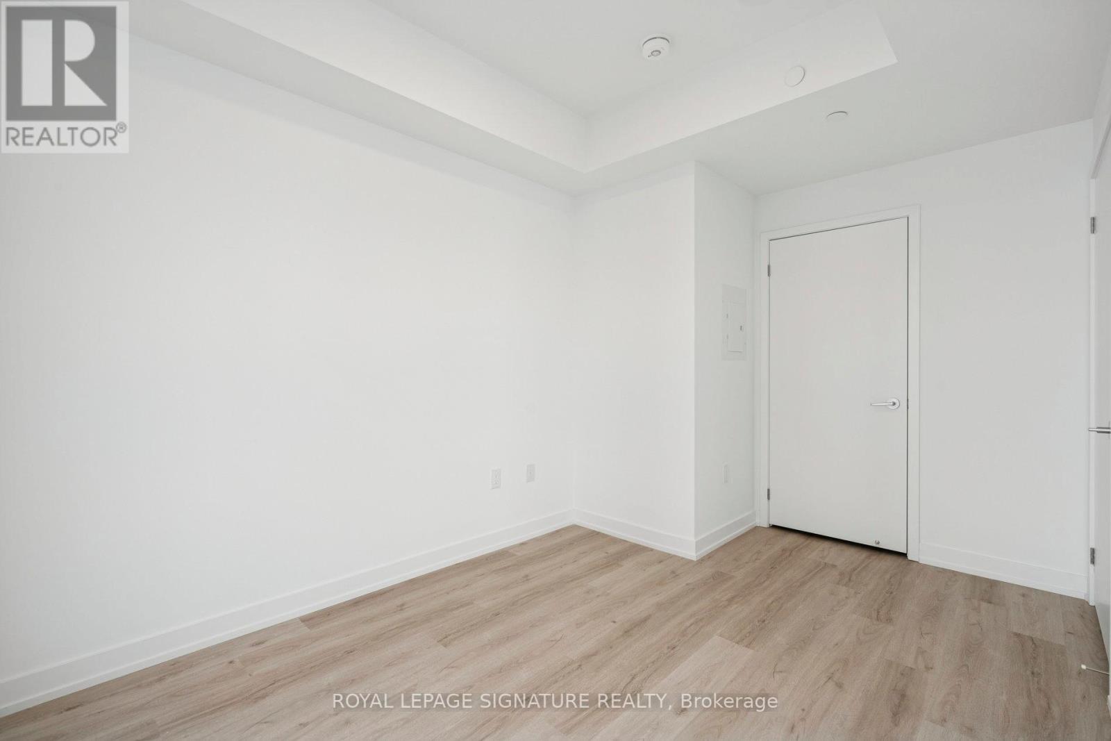3012 - 395 Square One Drive, Mississauga, Ontario  L5B 0P6 - Photo 16 - W12627098