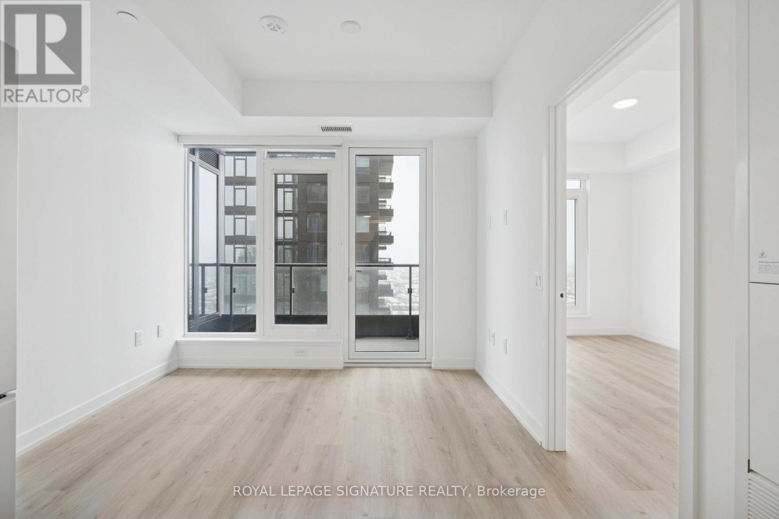 3012 - 395 Square One Drive, Mississauga, Ontario  L5B 0P6 - Photo 9 - W12627098
