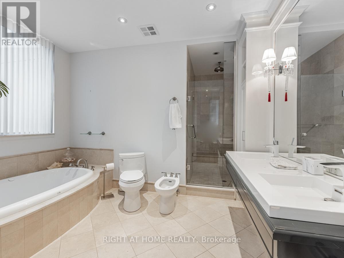 Ph15 - 2095 Lake Shore Boulevard W, Toronto, Ontario  M8V 4G4 - Photo 25 - W12627130