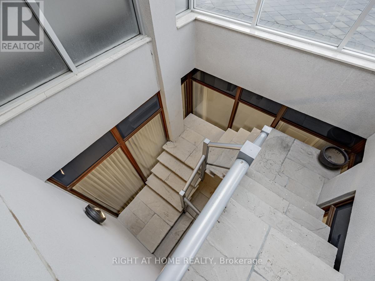 Ph15 - 2095 Lake Shore Boulevard W, Toronto, Ontario  M8V 4G4 - Photo 28 - W12627130