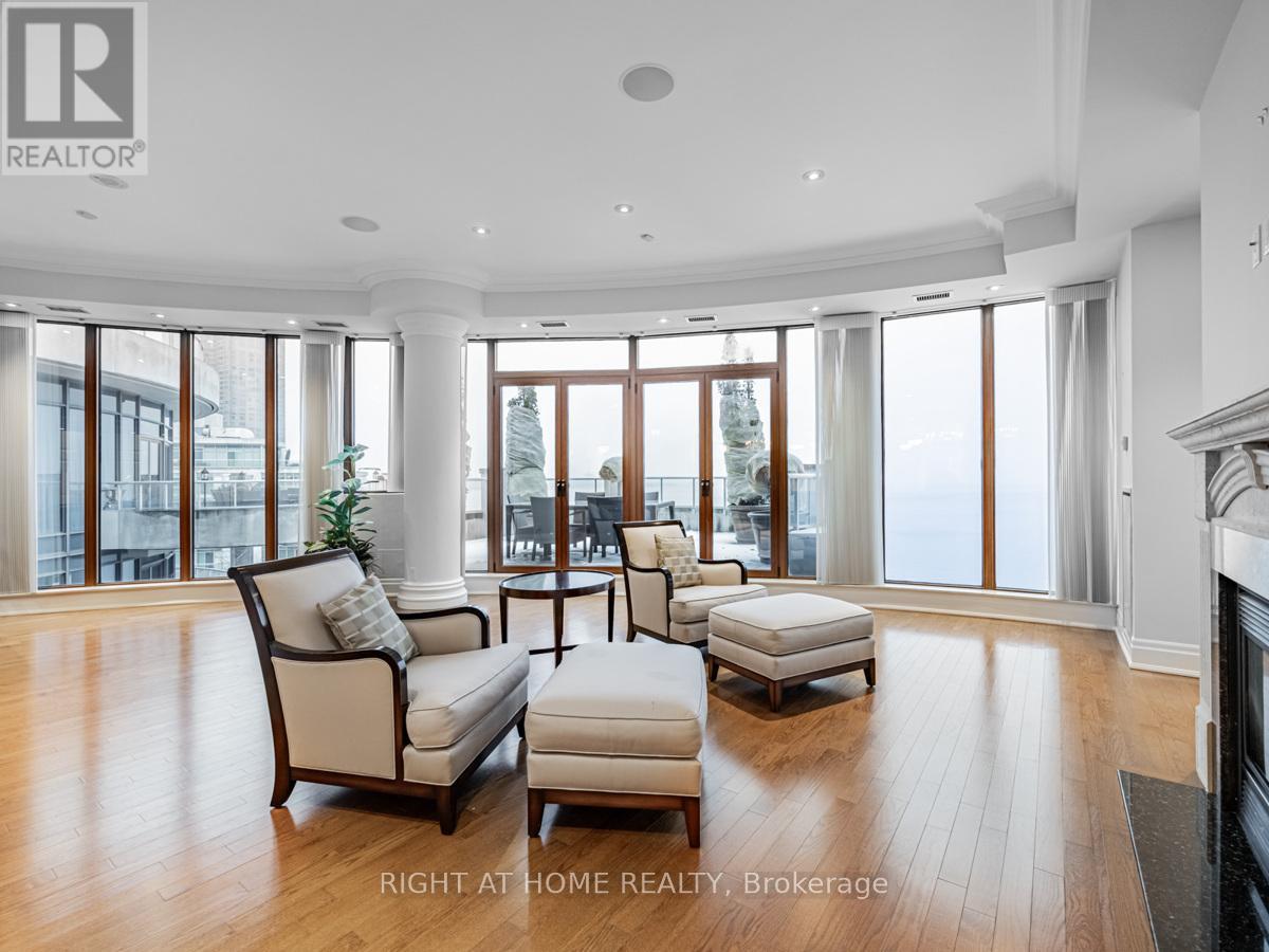 Ph15 - 2095 Lake Shore Boulevard W, Toronto, Ontario  M8V 4G4 - Photo 4 - W12627130