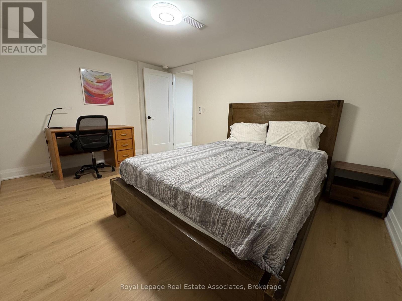 Bsmt - 65 North Heights Road, Toronto, Ontario  M9B 2T5 - Photo 10 - W12627178