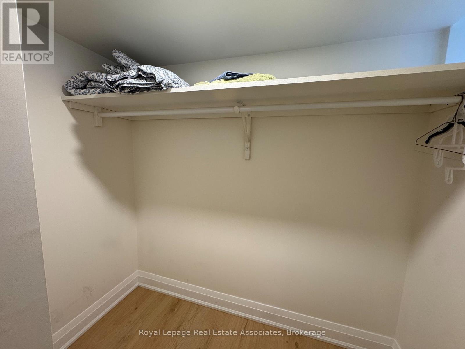 Bsmt - 65 North Heights Road, Toronto, Ontario  M9B 2T5 - Photo 11 - W12627178