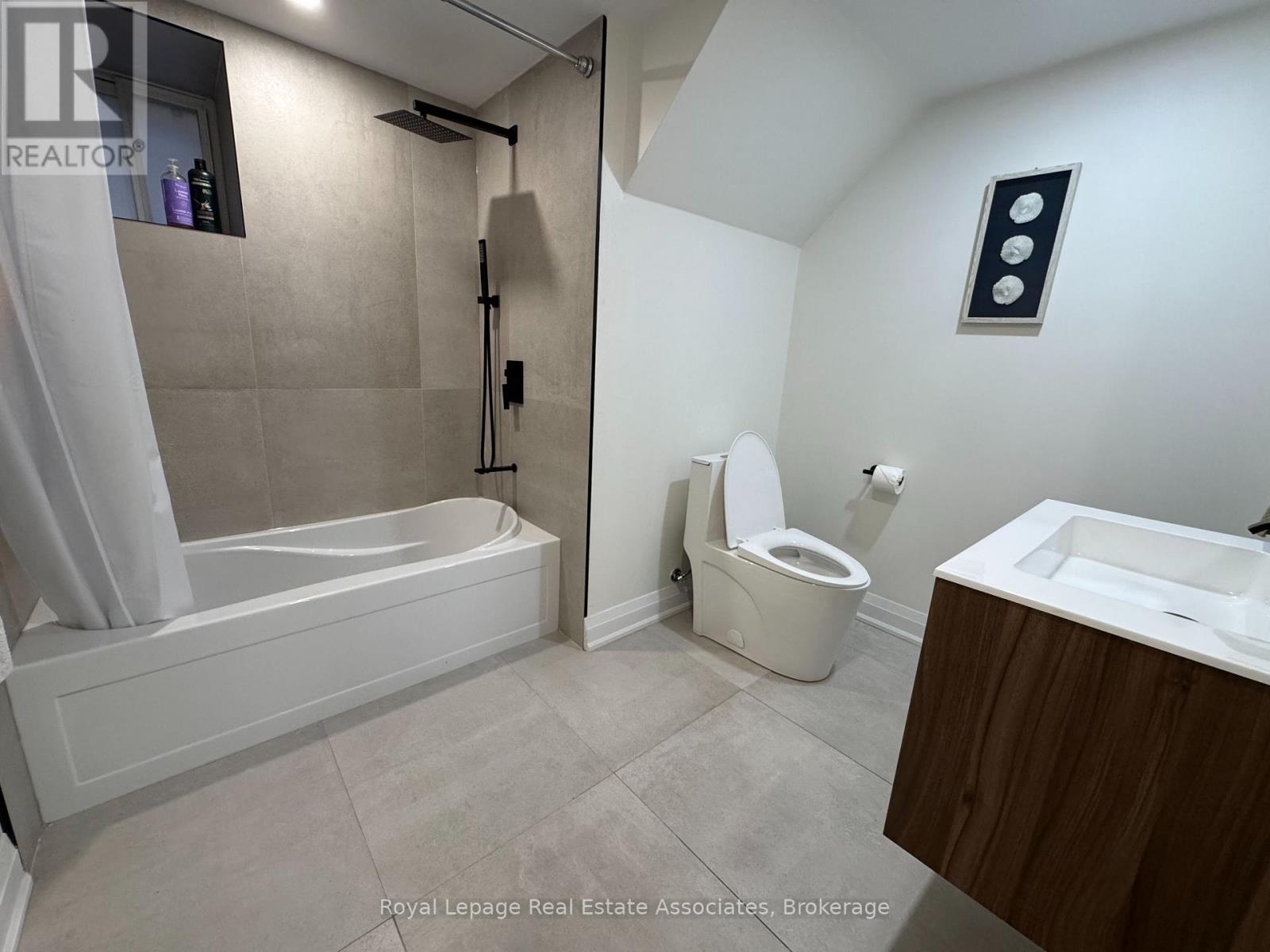 Bsmt - 65 North Heights Road, Toronto, Ontario  M9B 2T5 - Photo 13 - W12627178