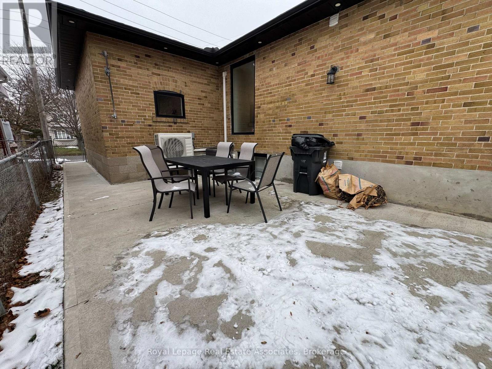 Bsmt - 65 North Heights Road, Toronto, Ontario  M9B 2T5 - Photo 16 - W12627178