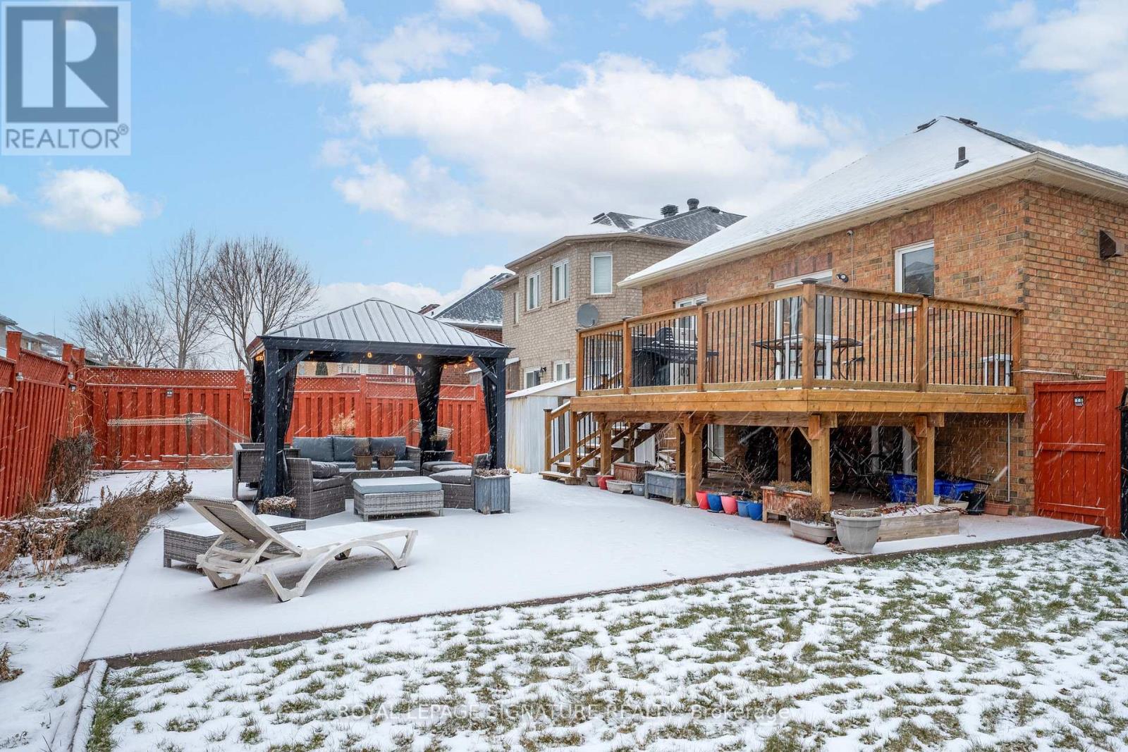 687 Twain Avenue, Mississauga, Ontario  L5W 1K7 - Photo 43 - W12627186