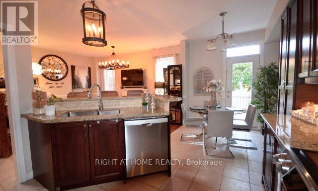 7009 LESSARD LANE, Mississauga, Ontario