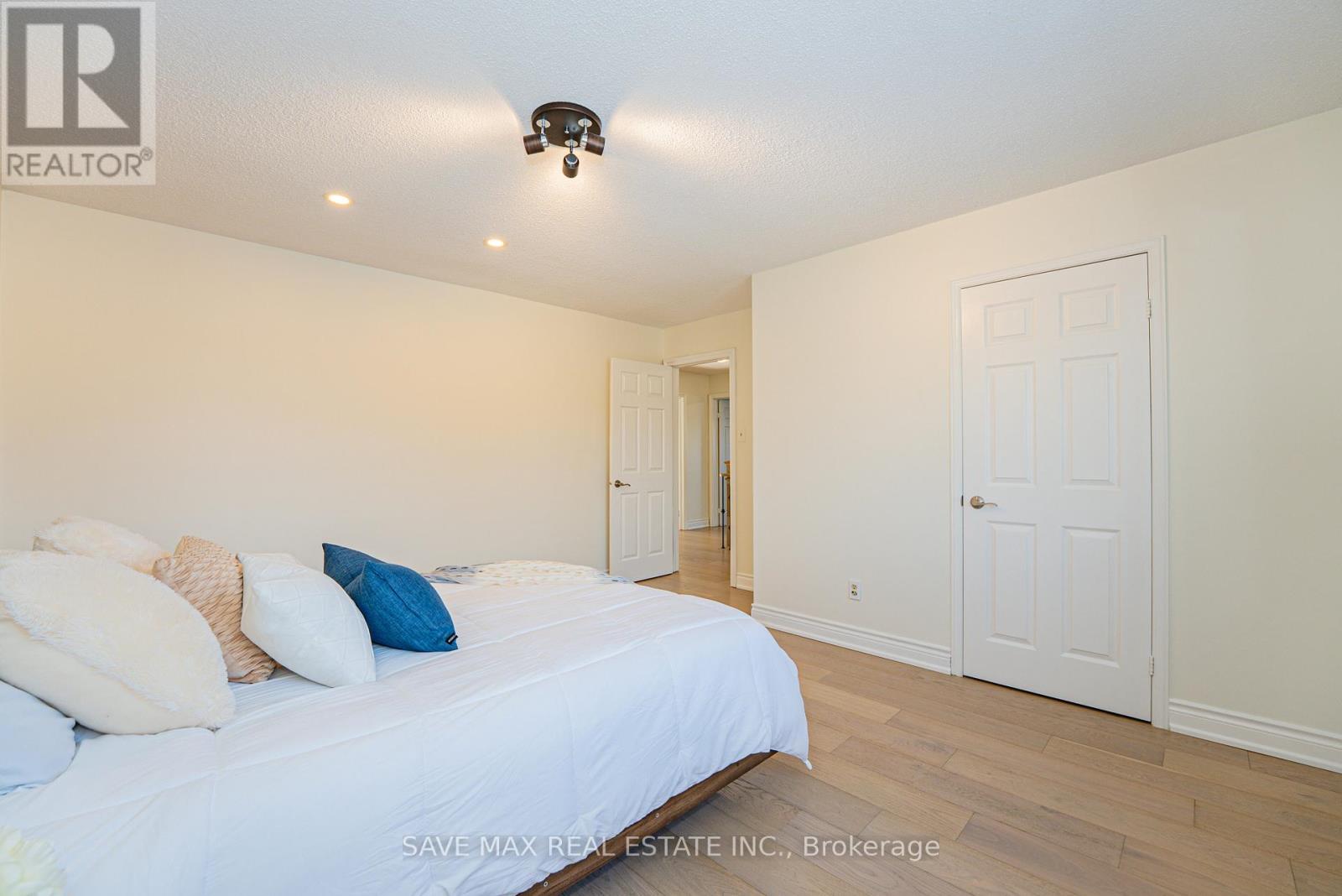 3068 Prentiss Road, Mississauga (Erin Mills), Ontario  L5L 3W6 - Photo 27 - W12627192